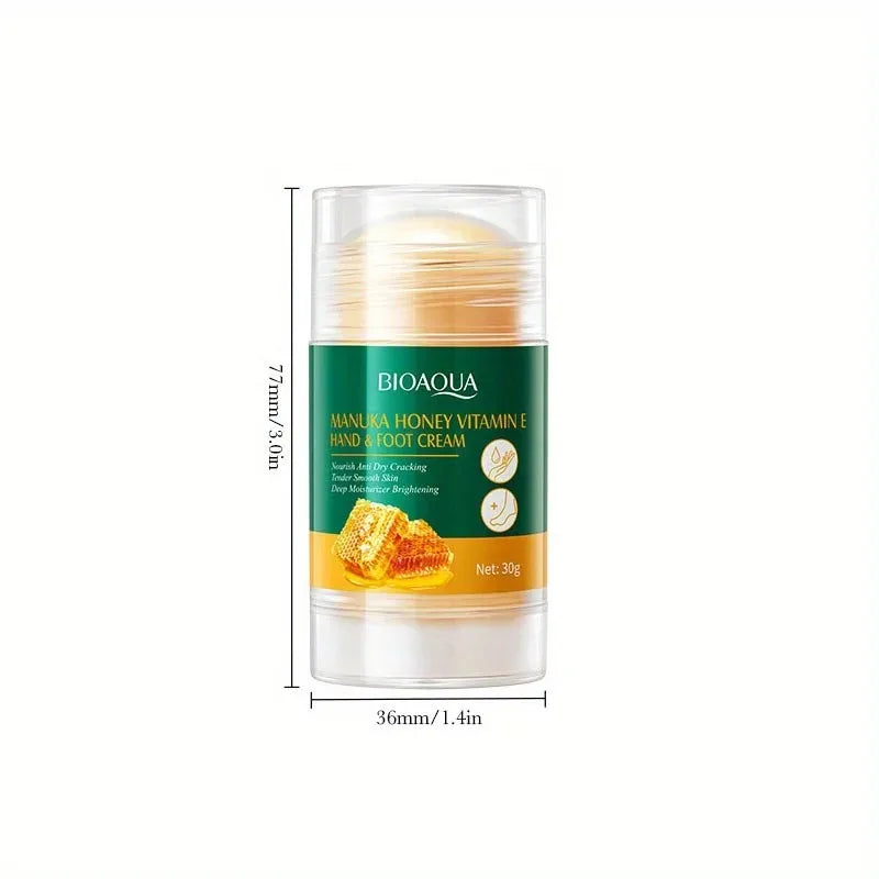 30g of Hand and Foot Cream Can Deeply Nourish Dry and Cracked Skin on Hands and Feet, Effectively Relieving Issues Such as Dryness, Cracking, and Peeling, and Restoring the Skin's Softness and Moisture