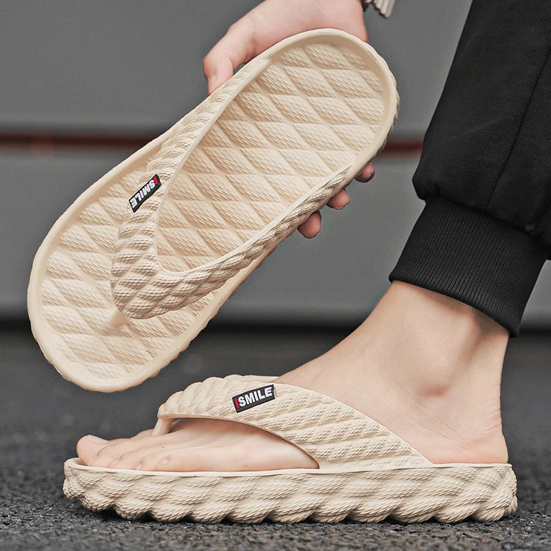 New Design Men's Slippers Flip Flops Indoor Outdoor Beach Sandals Soft Sole Slides Men Women Non-slip Home Slippers Flip Flops