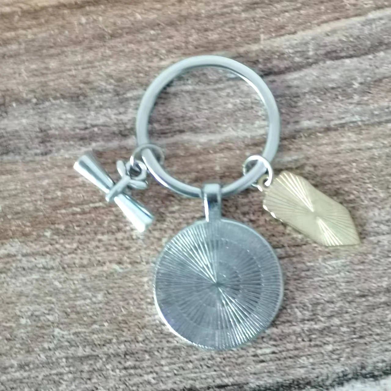 SCHULKING Graduation Keychain: Celebrating with a Holiday Teacher's Day Graduation Gift Design