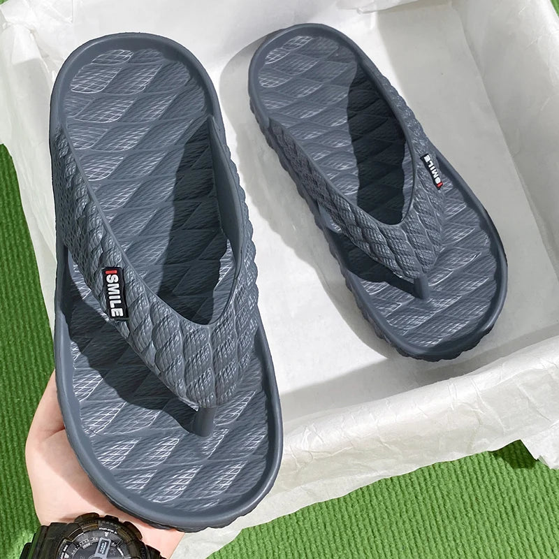 New Design Men's Slippers Flip Flops Indoor Outdoor Beach Sandals Soft Sole Slides Men Women Non-slip Home Slippers Flip Flops